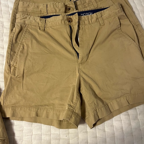 Crown & Ivy Khaki Shorts - Picture 3 of 6